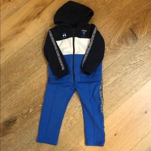 Moyaral sweatsuit